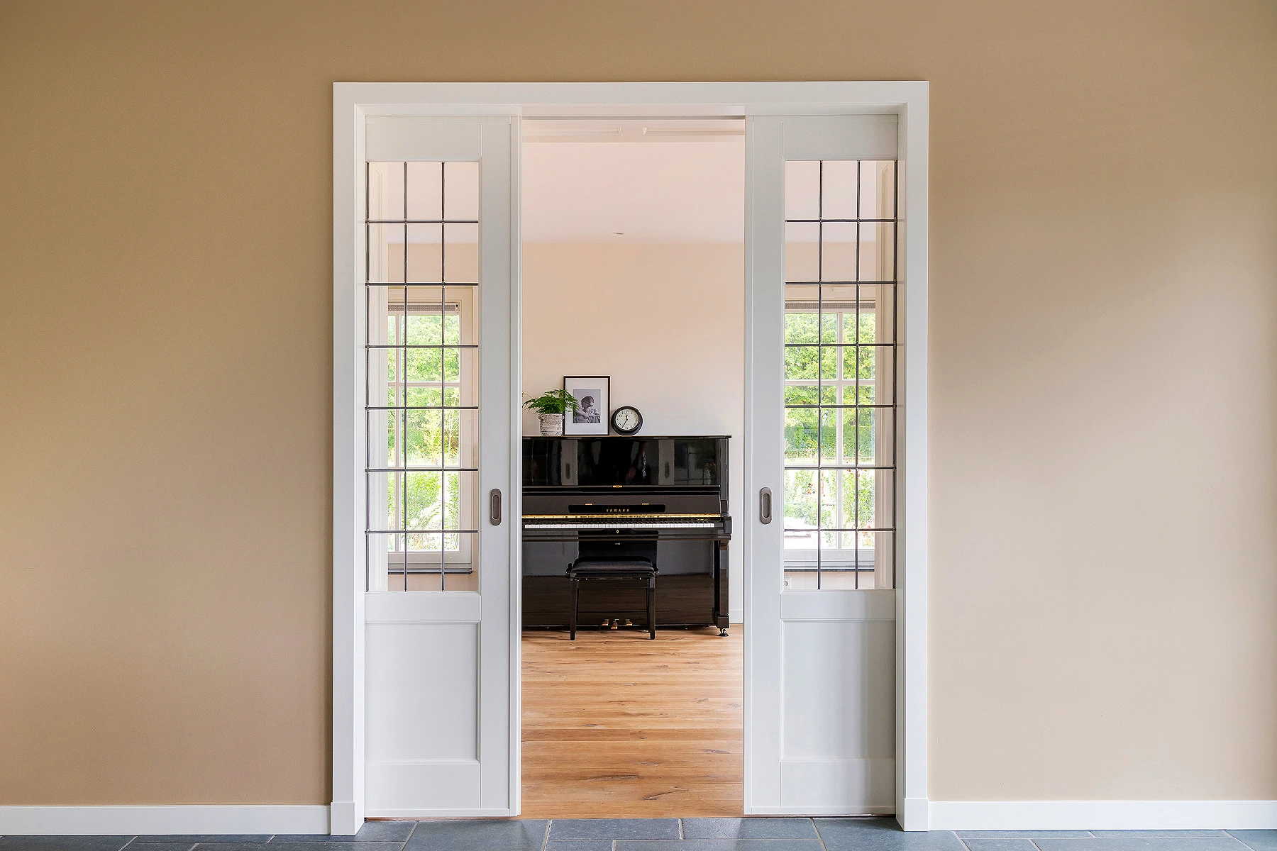 Landelijke ensuite kast Keukens en interieurs