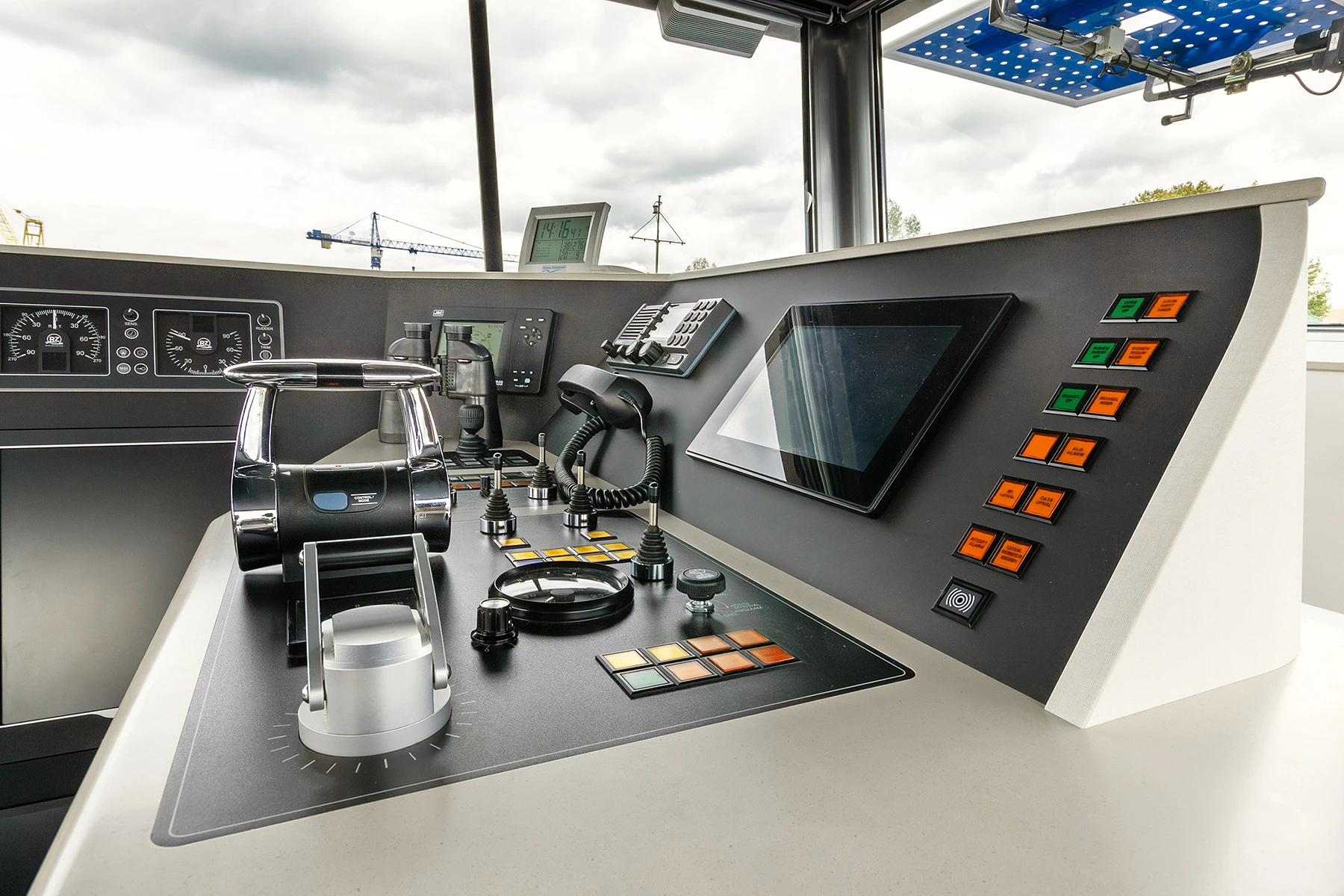 Modern ingerichte stuurhut Scheepsbetimmering