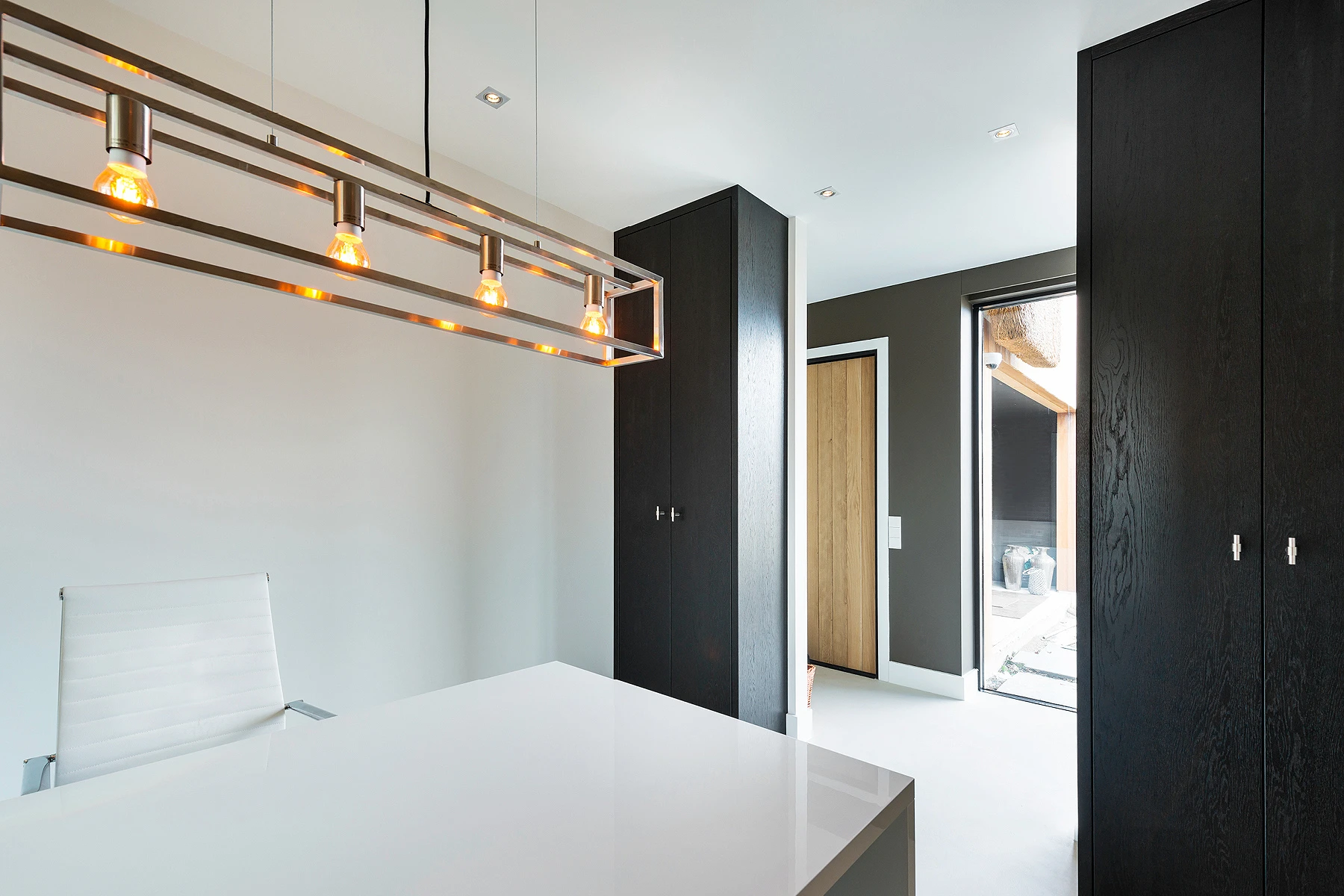 Werkkamer en kasten op maat Keukens en interieurs