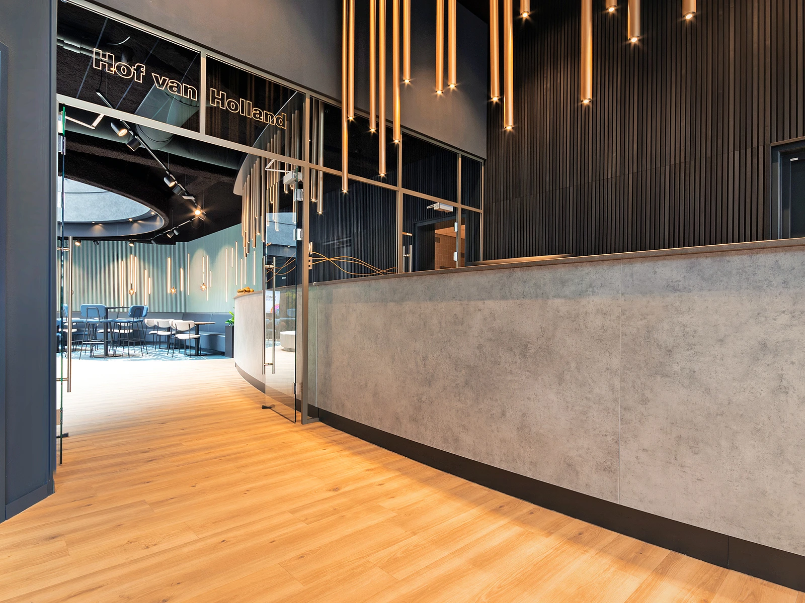 Bedrijfsbalie op maat gemaakt door MTH Interieurmakers bij Vinea Installatiegroep