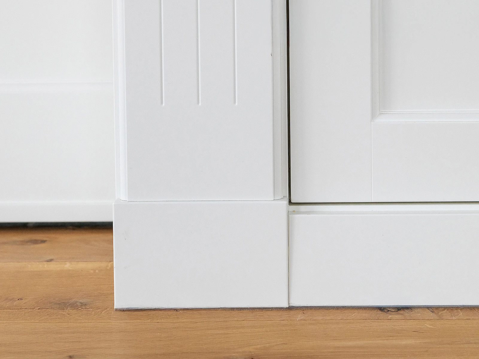 Landelijke ensuite kast close up netjes afgewerkt