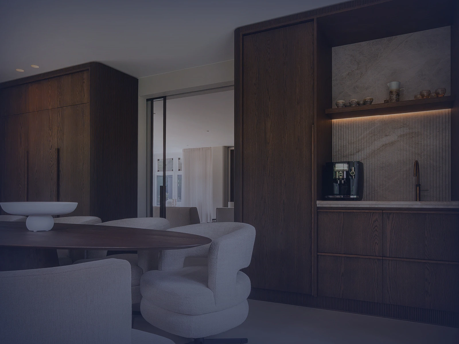 Moderne keuken met maat werk kast