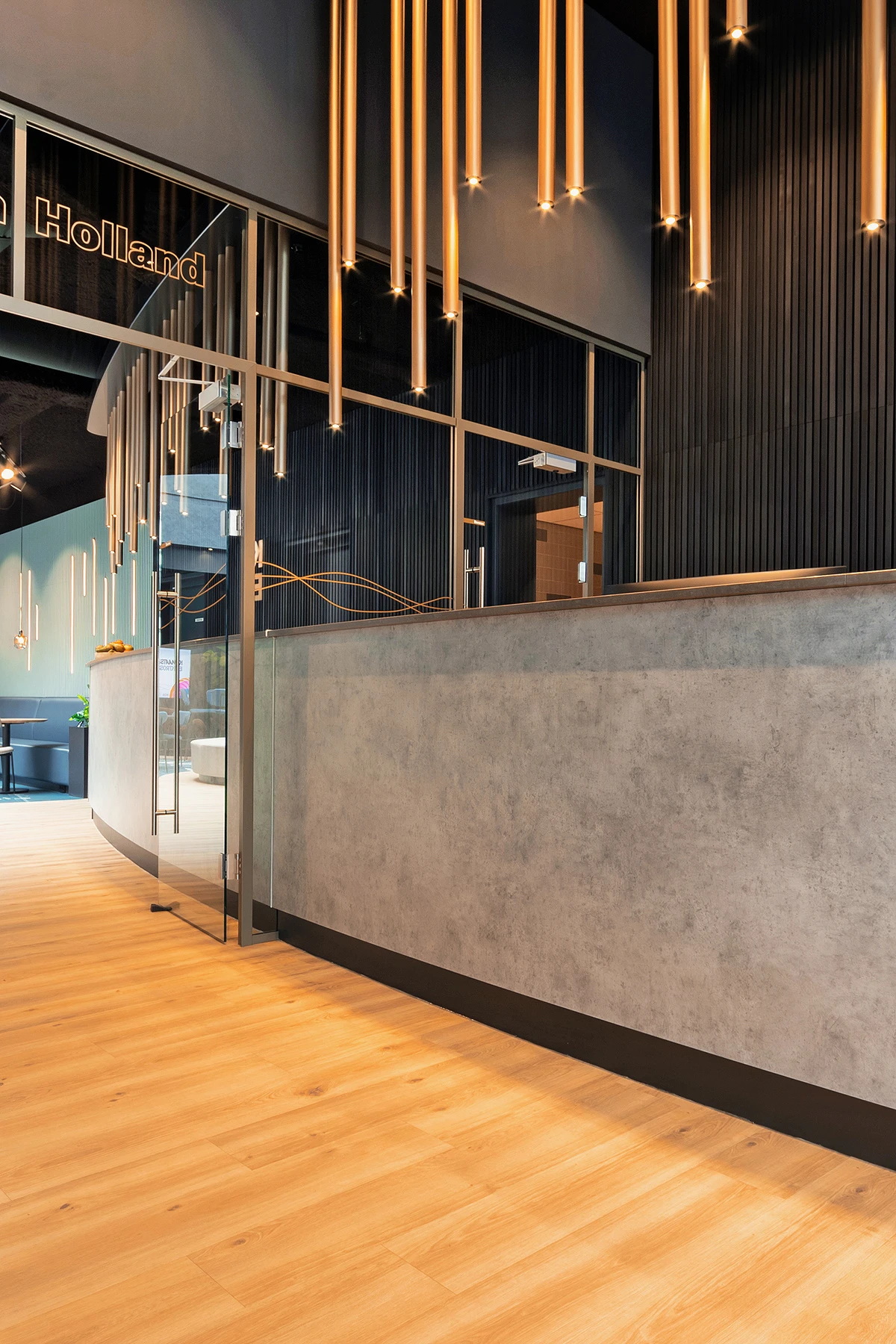 Ontvangstbalie op maat gemaakt bij Vinea Installatiegroep in Hardinxveld 