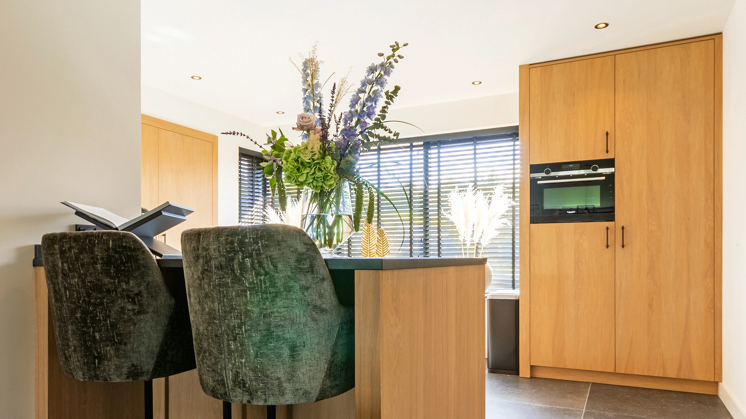 Overzicht keuken op maat door MTH Interieurmakers in Schelluinen