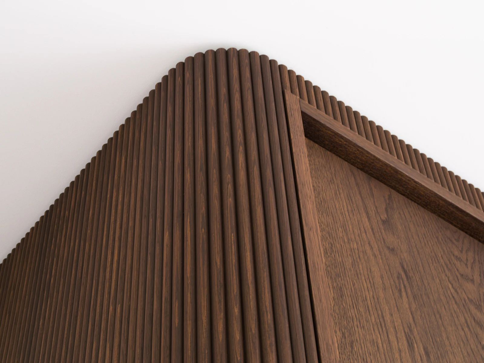 Trendy kastenwand gemaakt met ronde hoeken door MTH Interieurmakers